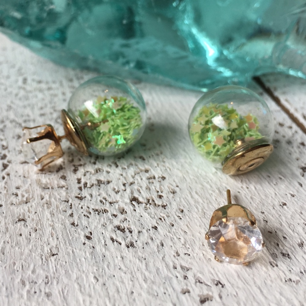 Green Star Double Stud Earrings - Picture 6 of 7